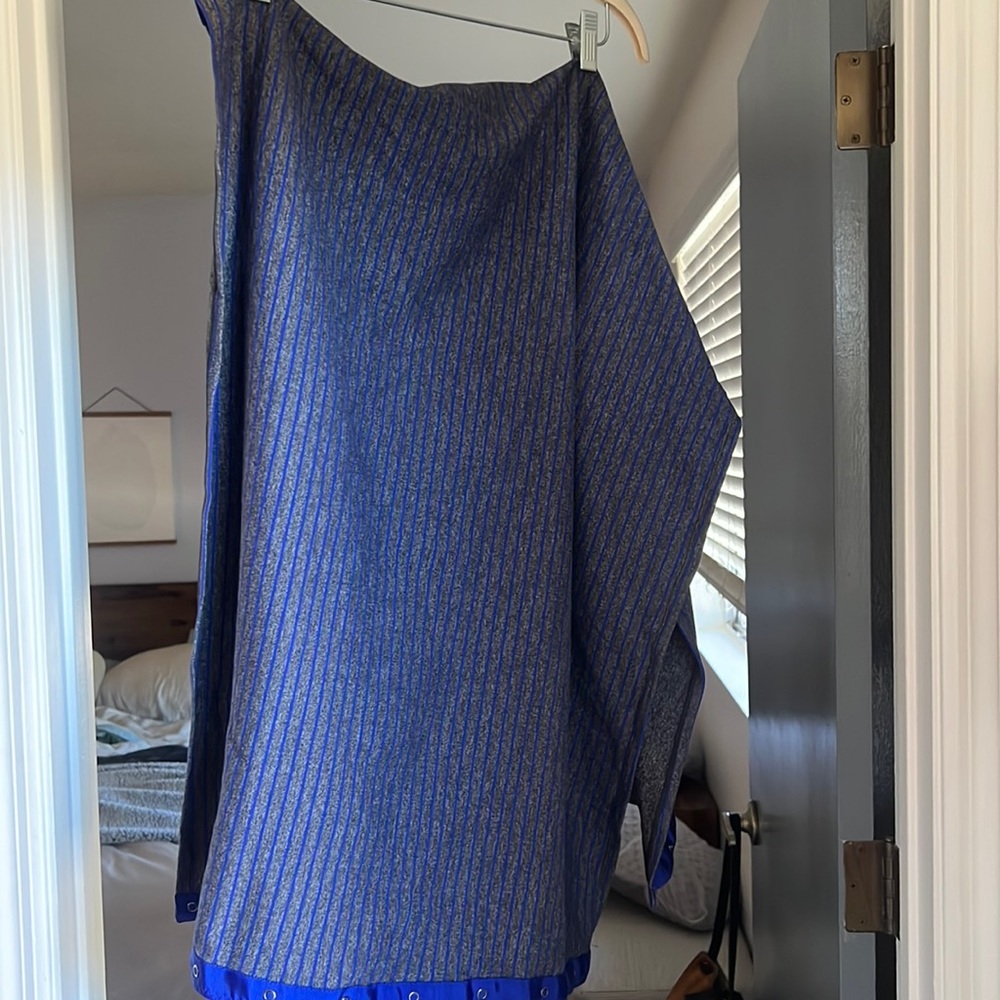 Lululemon Vinyasa Scarf blue/gray stripe reversible